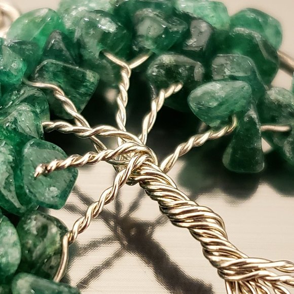 Sterling Silver Jade Emerald Green Semi-Precious Stone Tree of Life Pendant - Picture 6 of 8